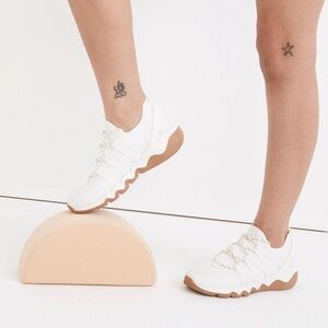 Madewell Eyelet White Field Knit Sneakers Womens Size 6M Active Lightweight